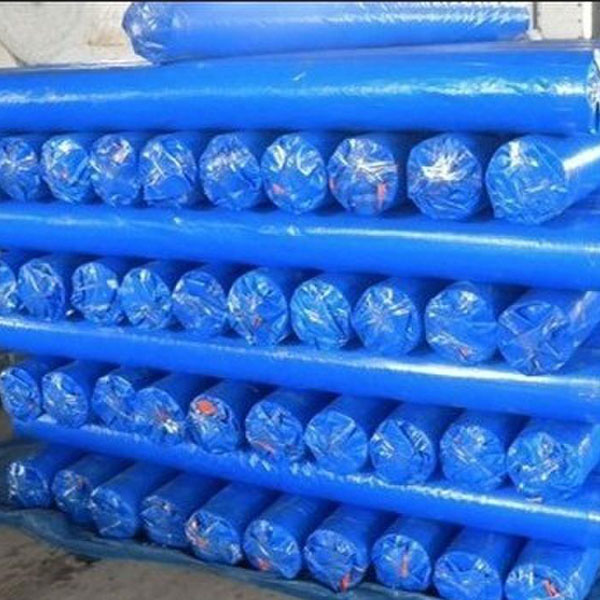 Moqolo oa Blue Tarpaulin Roll